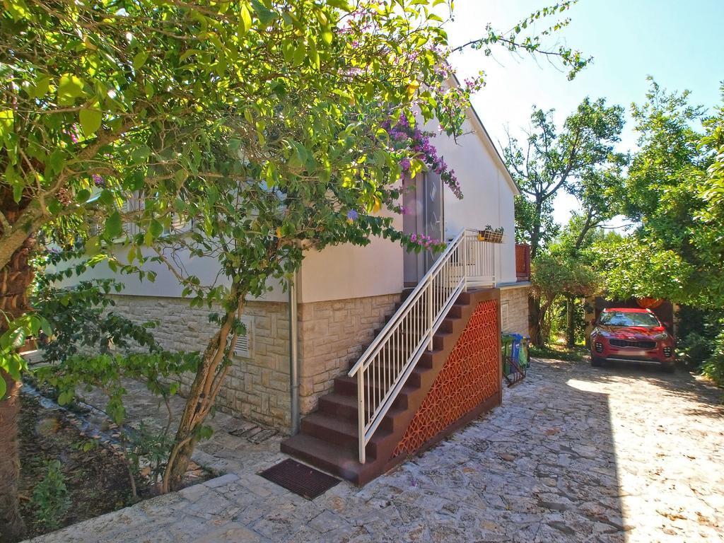 Apartments Vlasta 1410 Premantura Exterior photo